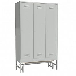 Шкаф для одежды 3-х створчатый 2000x1200x500 на подставке с выдвижной деревянной скамьей - Фото предпросмотра